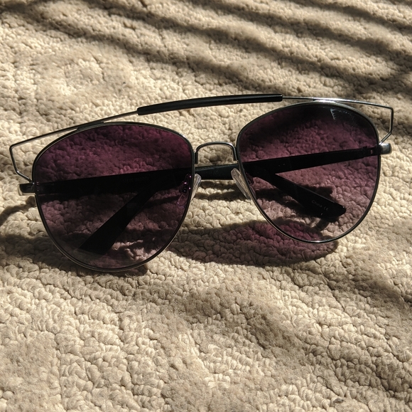 Steve Madden Accessories - Steve Madden Sunglasses